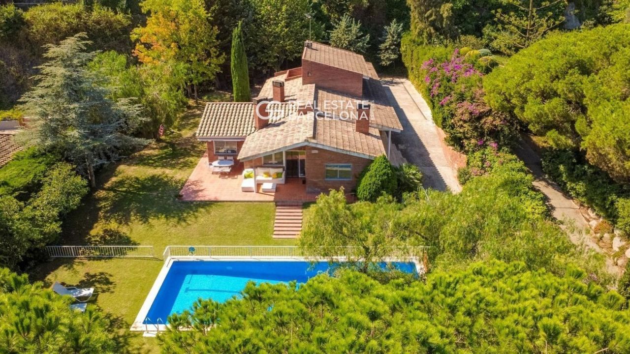 Дом Barcelona, Sant Andreu de Llavaneres, Испания, 543 м² - фото 3