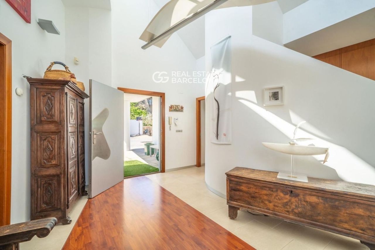 Шале Barcelona, Sant Andreu de Llavaneres, Испания, 446 м² - фото 7