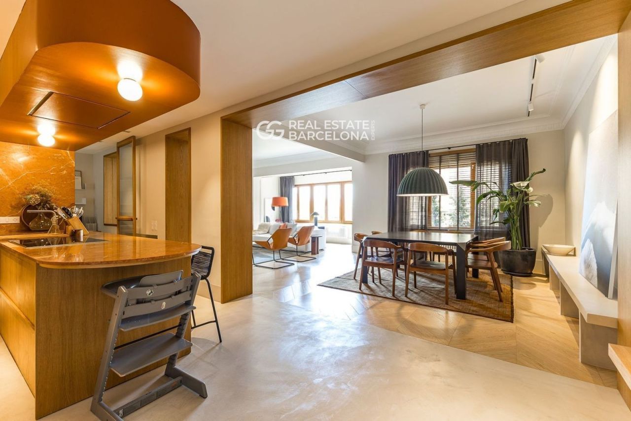 Квартира в Барселоне, Испания, 240 м² - фото 8