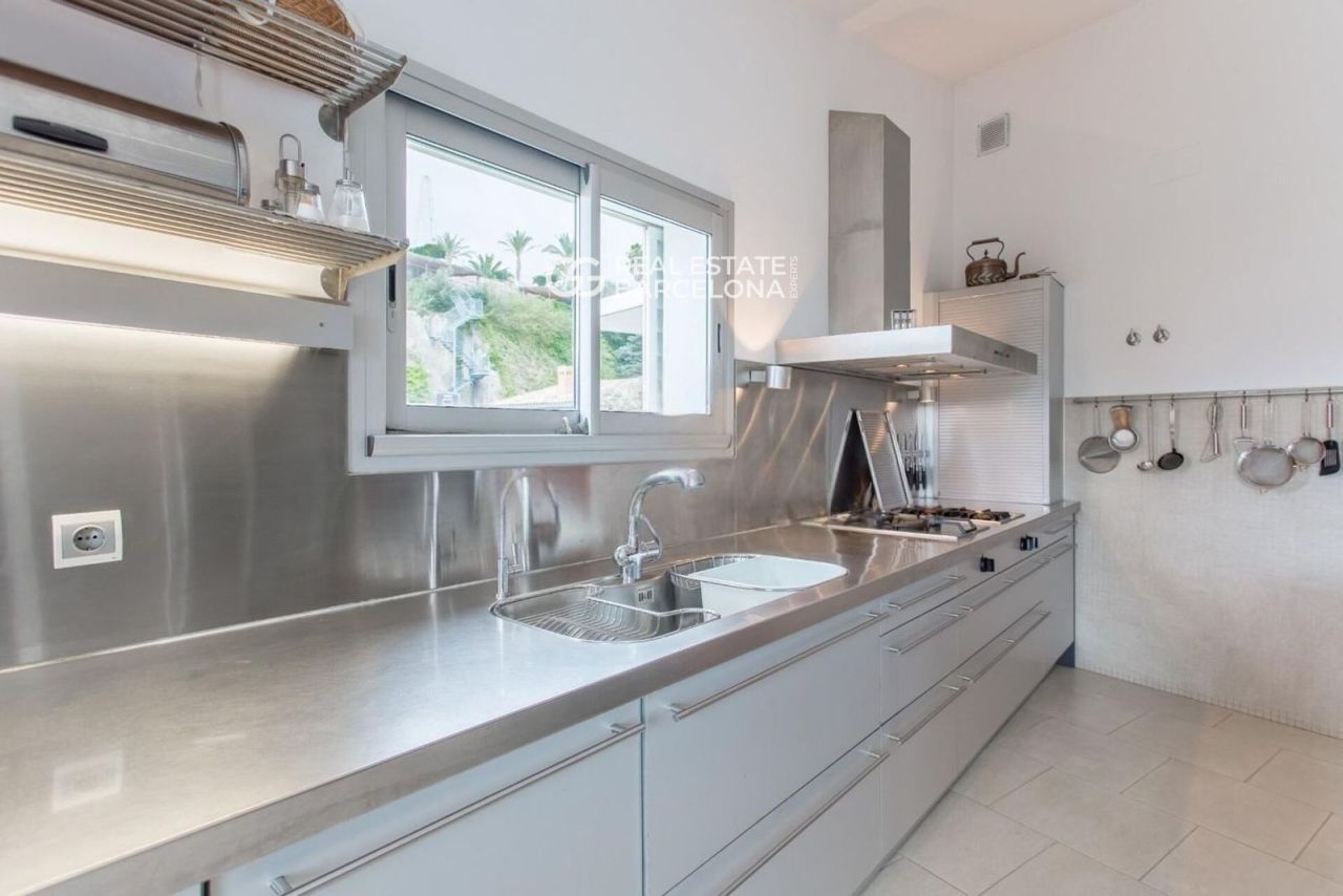 Шале Barcelona, Sant Andreu de Llavaneres, Испания, 446 м² - фото 10