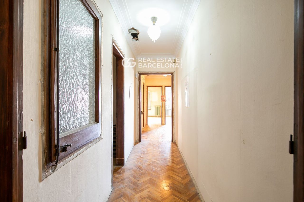 Квартира в Барселоне, Испания, 188 м² - фото 10