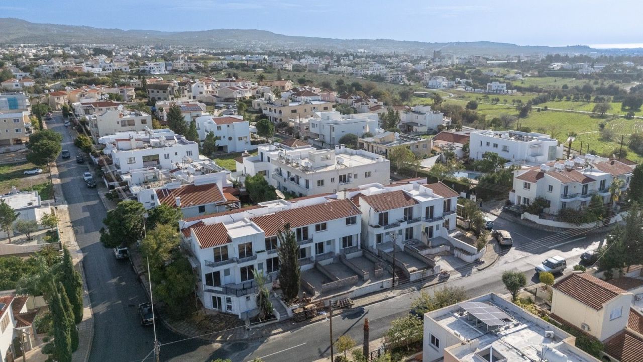 Таунхаус в Пафосе, Кипр, 79 м² - фото 1