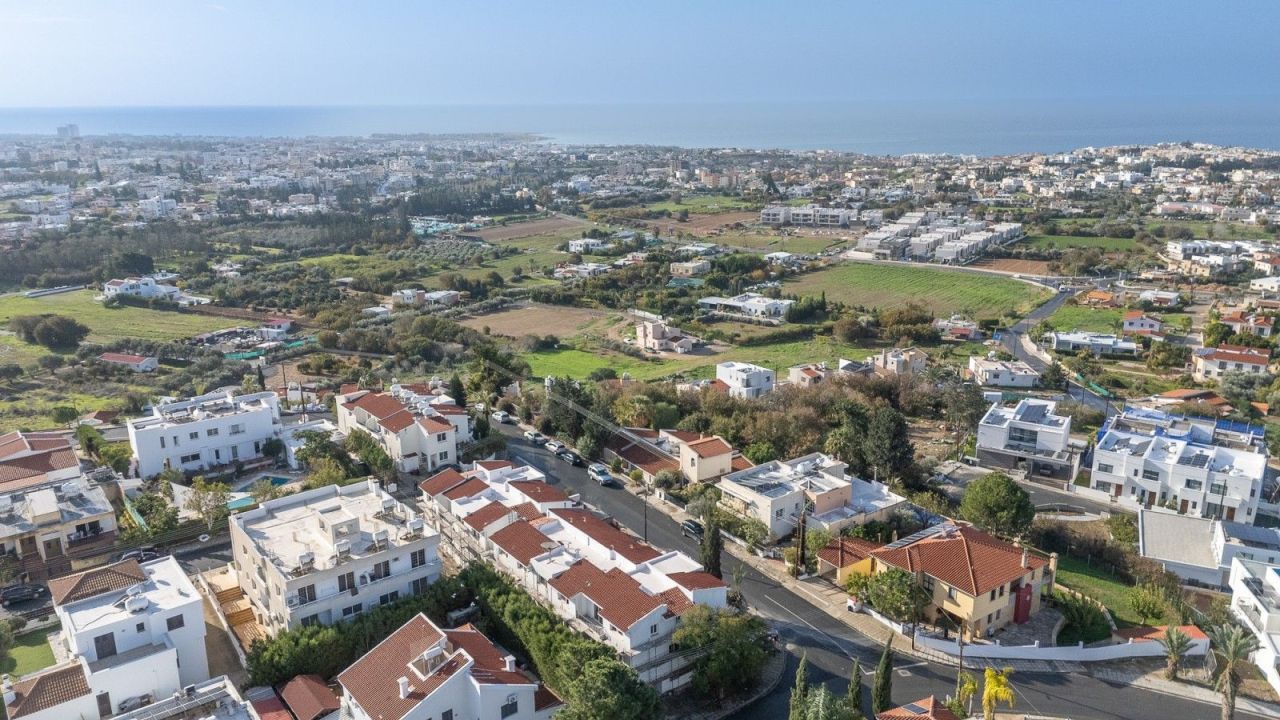 Таунхаус в Пафосе, Кипр, 90 м² - фото 9