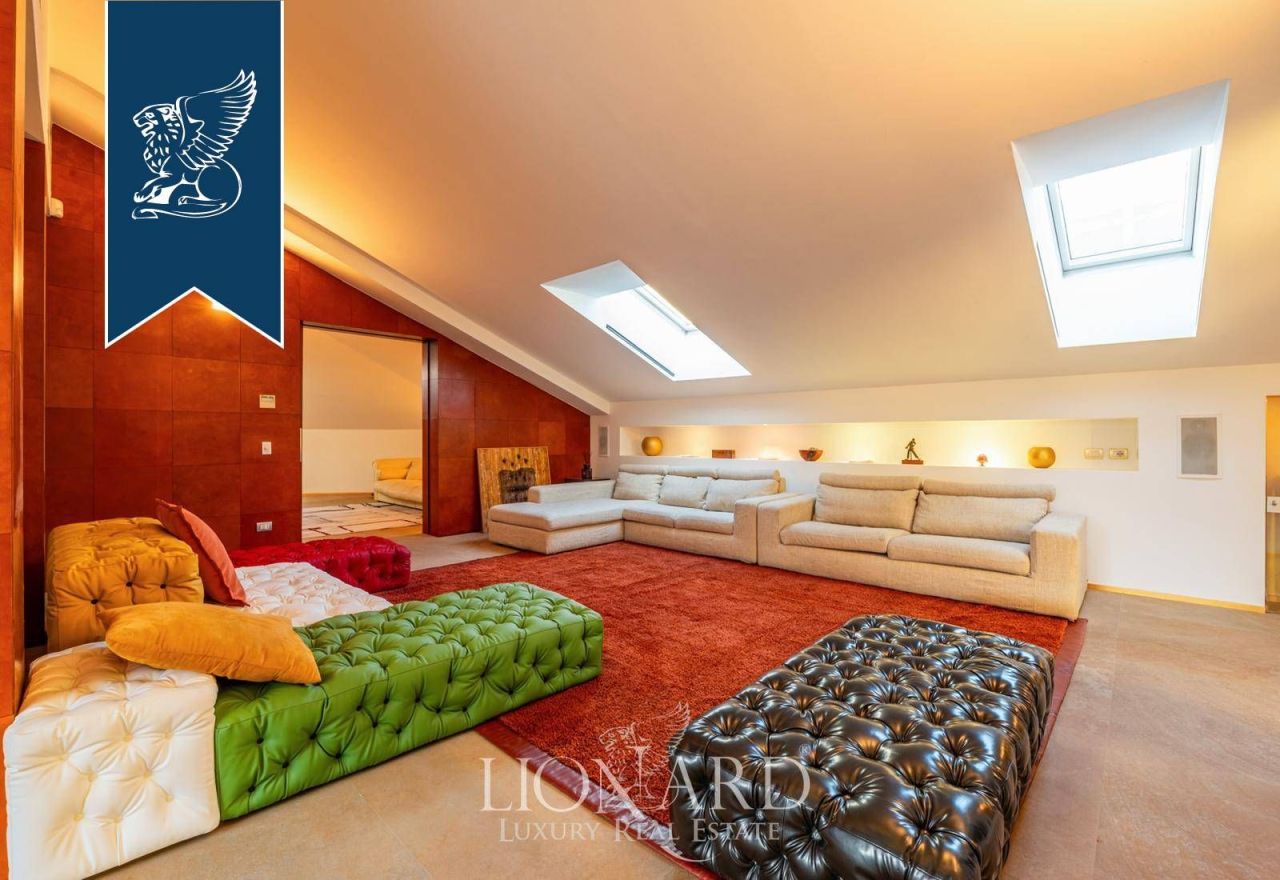 Апартаменты в Милане, Италия, 500 м² - фото 2