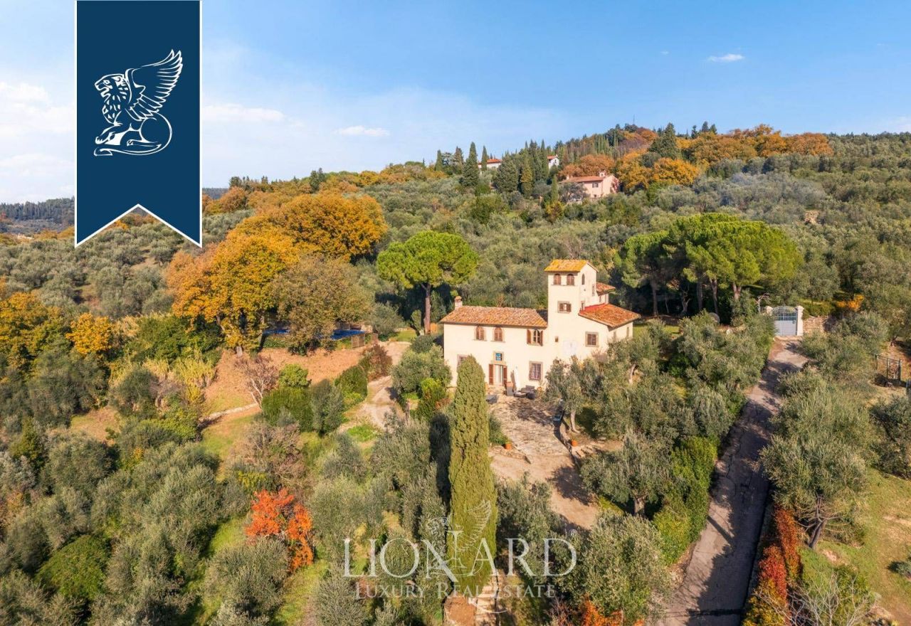 Вилла во Флоренции, Италия, 400 м² - фото 3