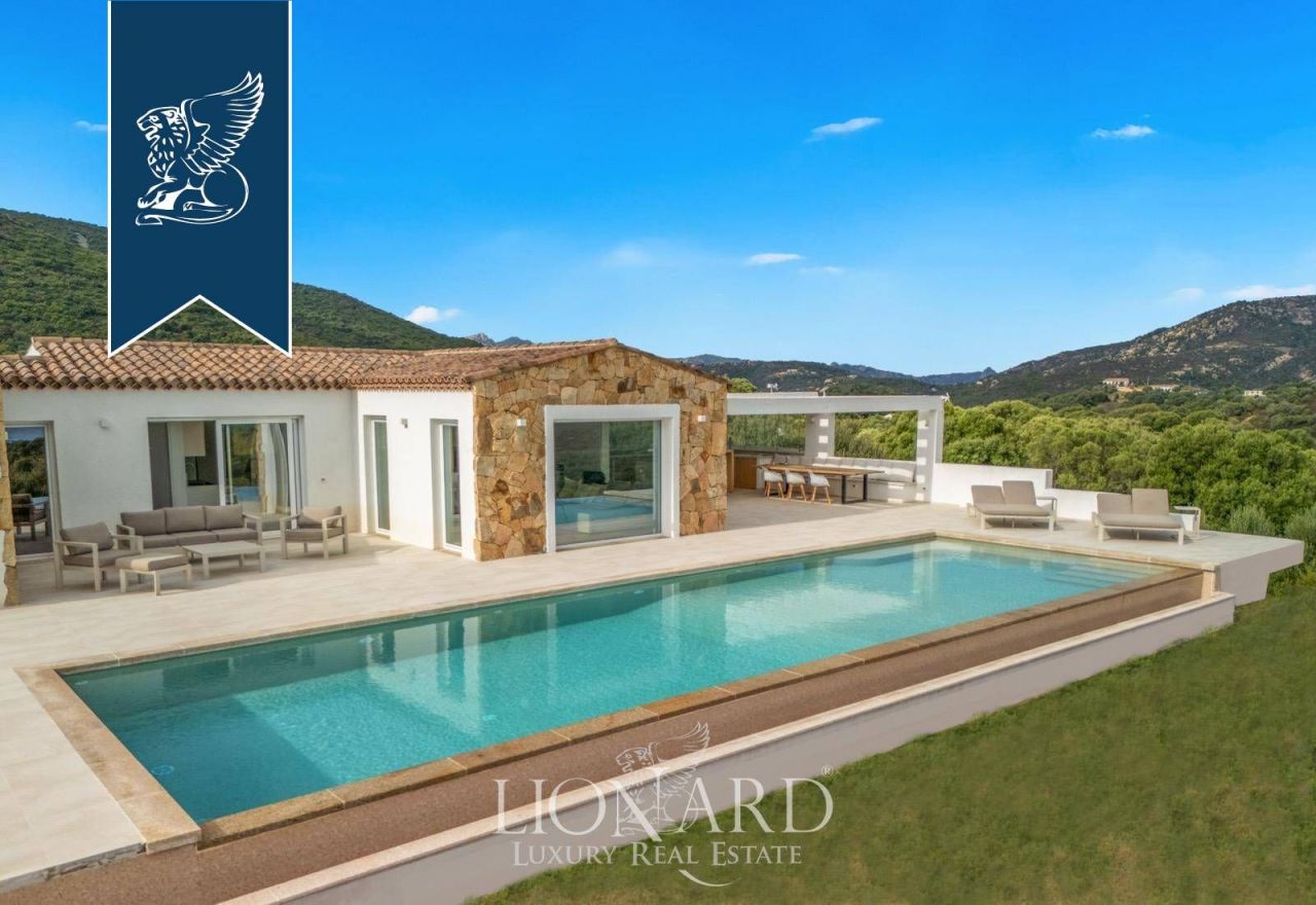 Вилла в Ольбии, Италия, 300 м² - фото 6