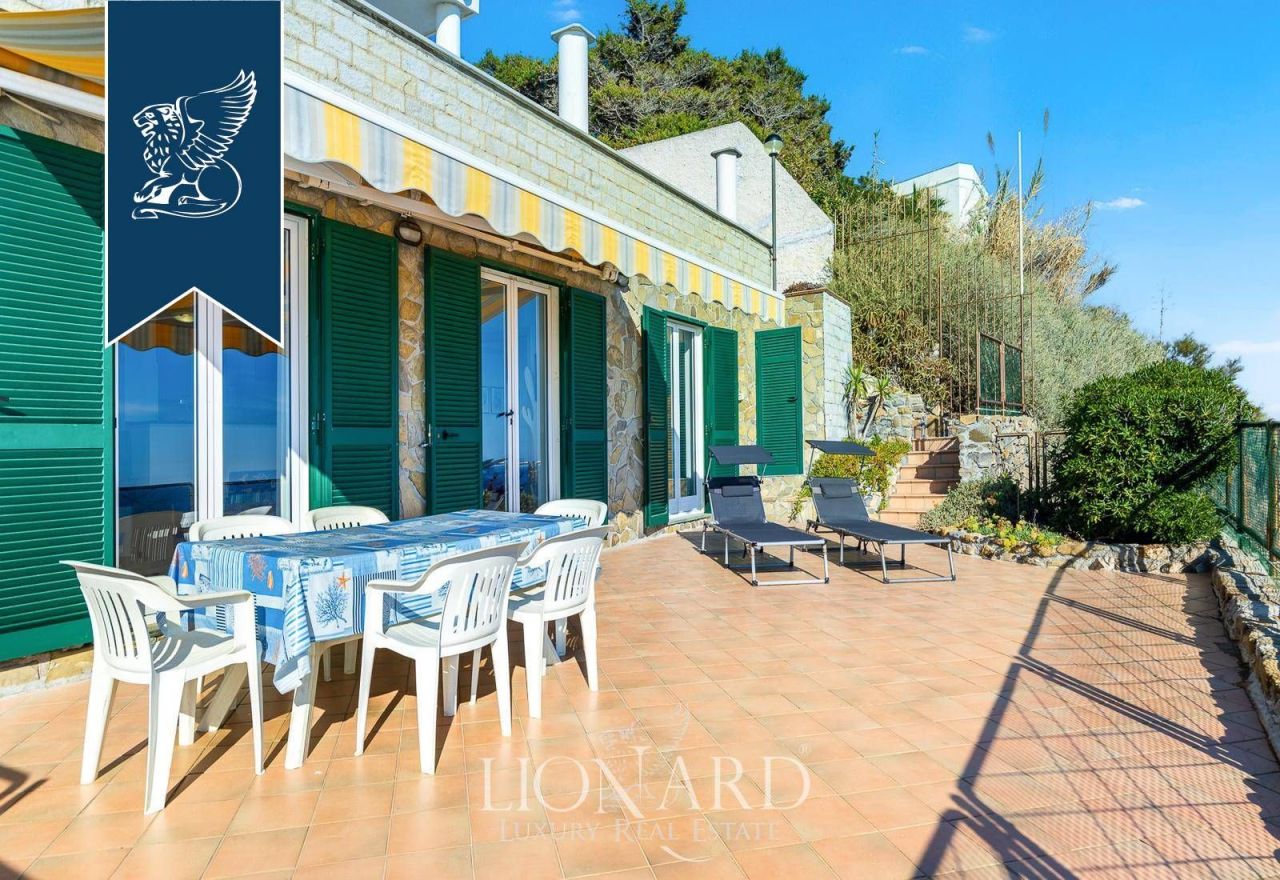 Апартаменты в Империи, Италия, 190 м² - фото 9