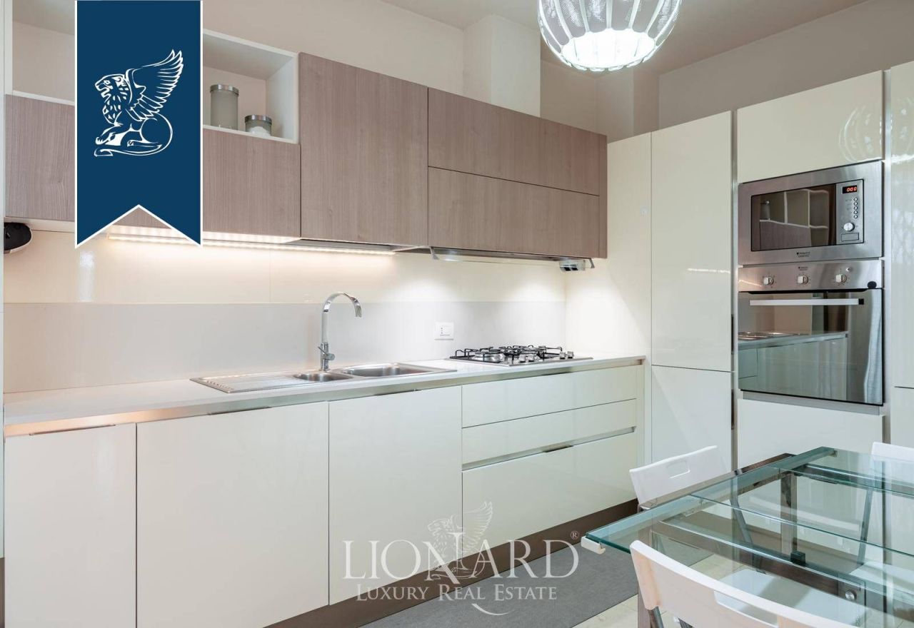 Вилла в Форте деи Марми, Италия, 240 м² - фото 10