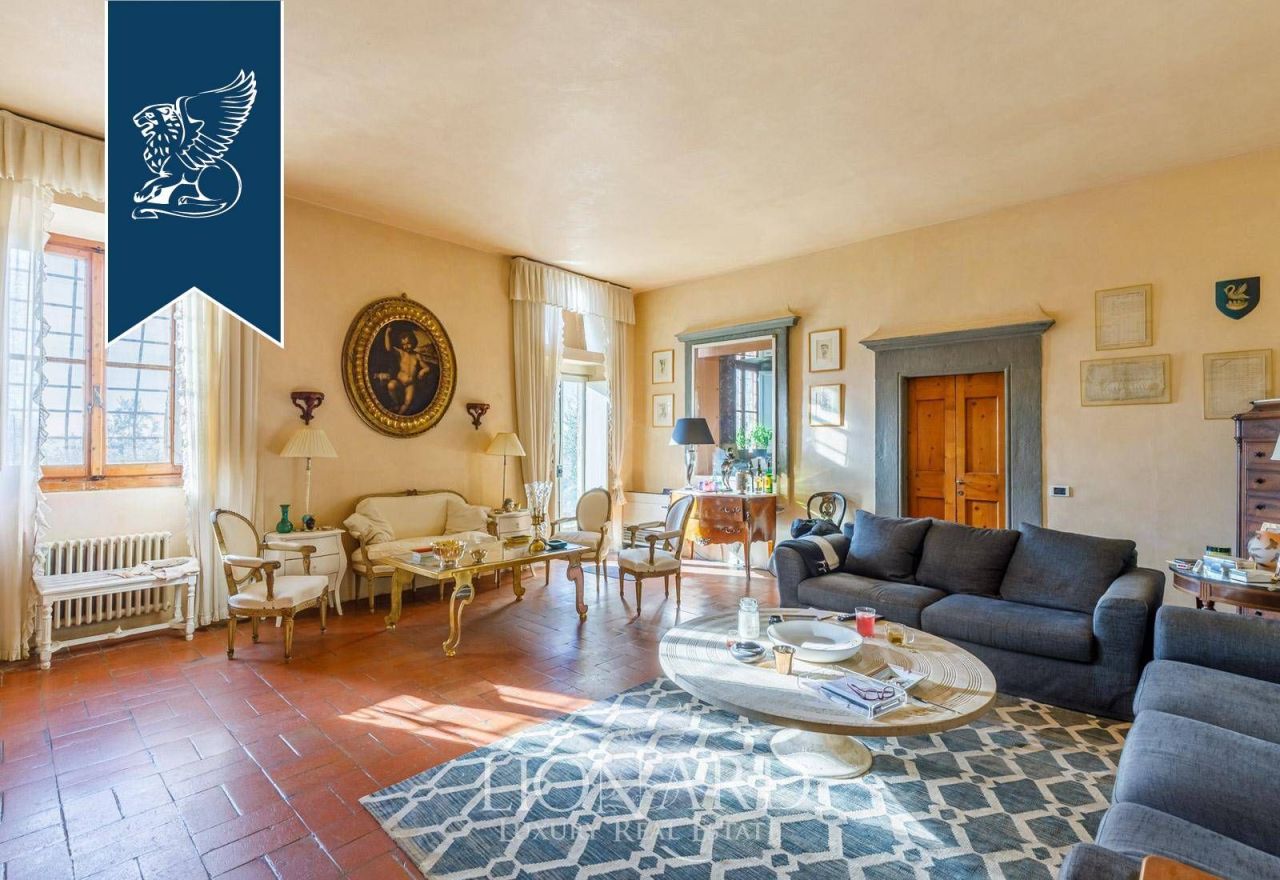 Вилла во Флоренции, Италия, 400 м² - фото 12