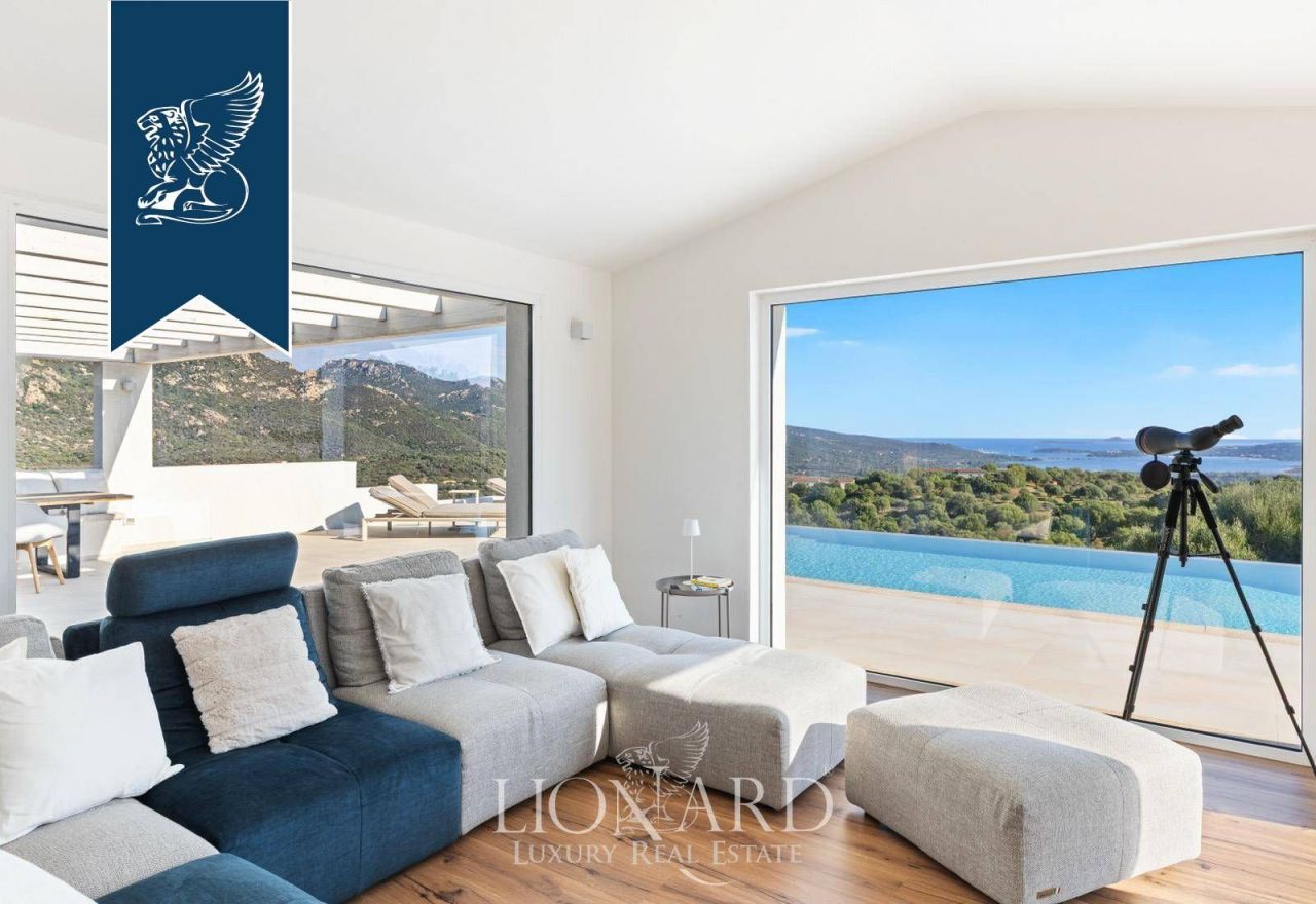 Вилла в Ольбии, Италия, 300 м² - фото 14