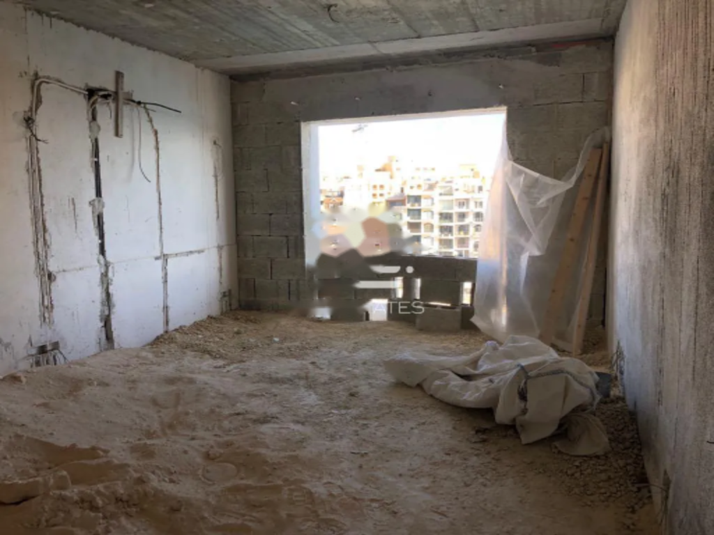 Квартира в Сент-Джулиансе, Мальта, 100 м² - фото 1