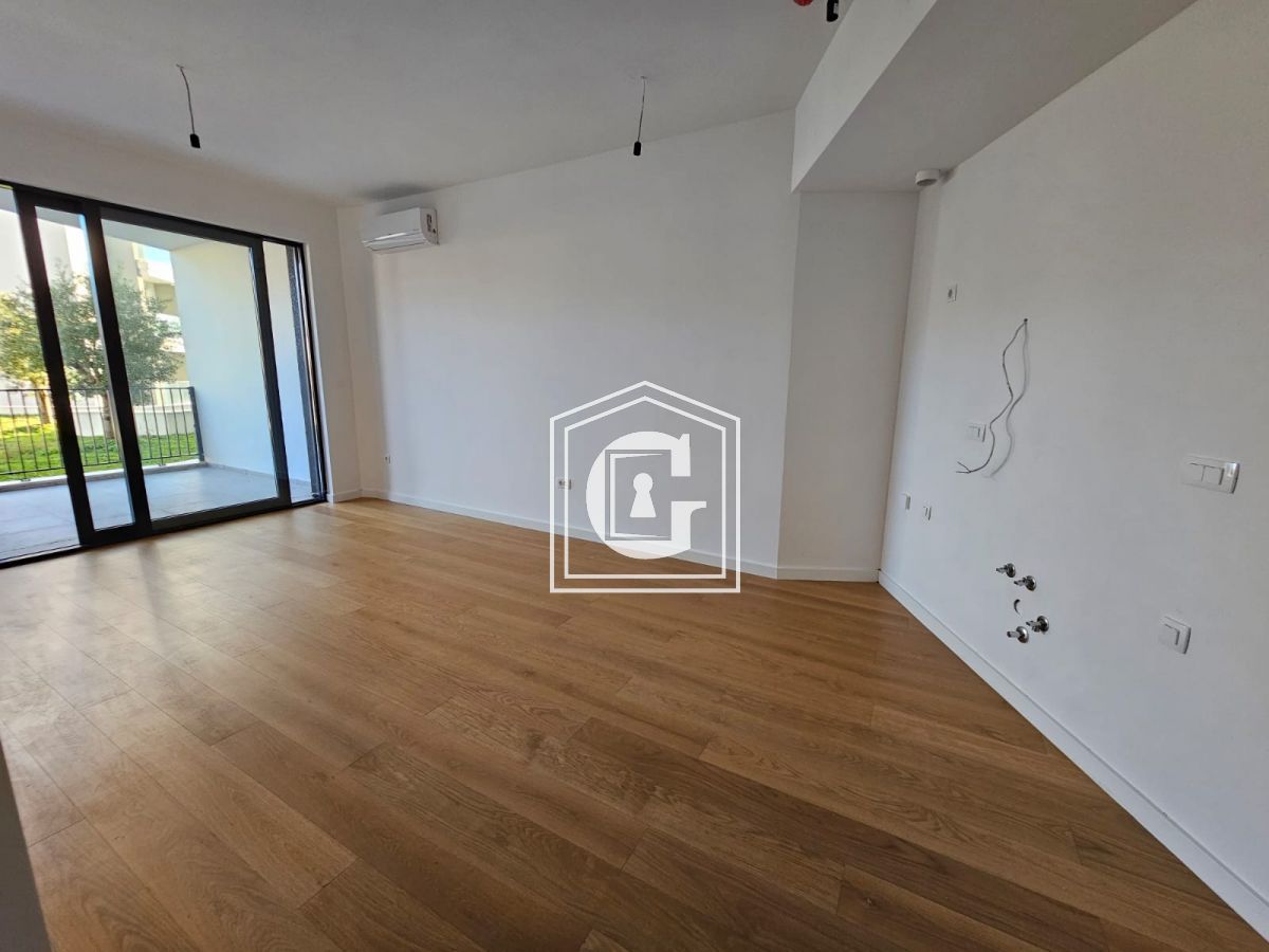 Апартаменты в Бечичи, Черногория, 59 м² - фото 9