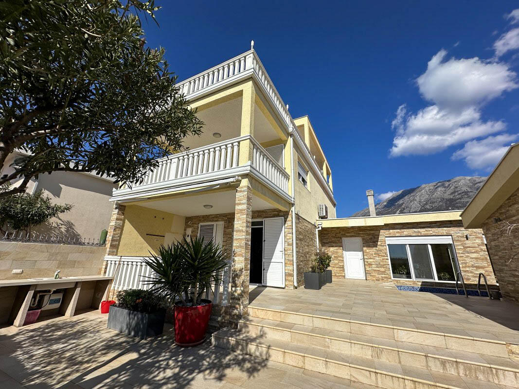 Дом в Добра Воде, Черногория, 183 м² - фото 1