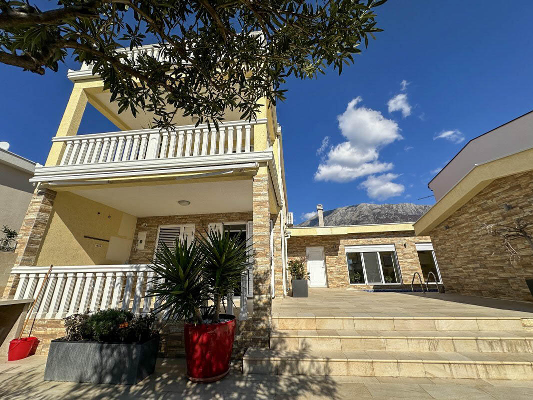 Дом в Добра Воде, Черногория, 183 м² - фото 2