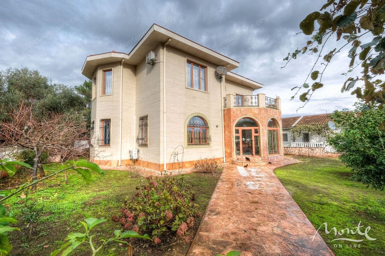 Вилла в Радовичах, Черногория, 372 м² - фото 2