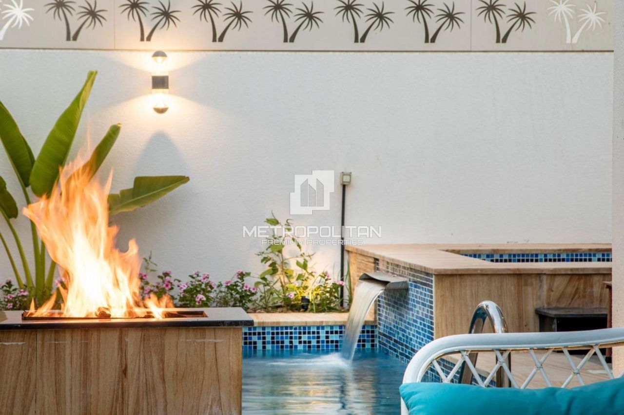 Вилла в Дубае, ОАЭ, 425 м² - фото 2