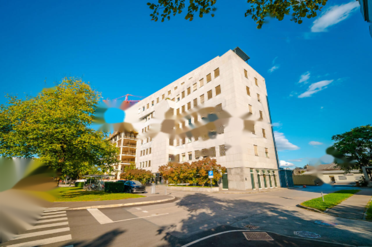 Офис в Любляне, Словения, 113 м² - фото 1