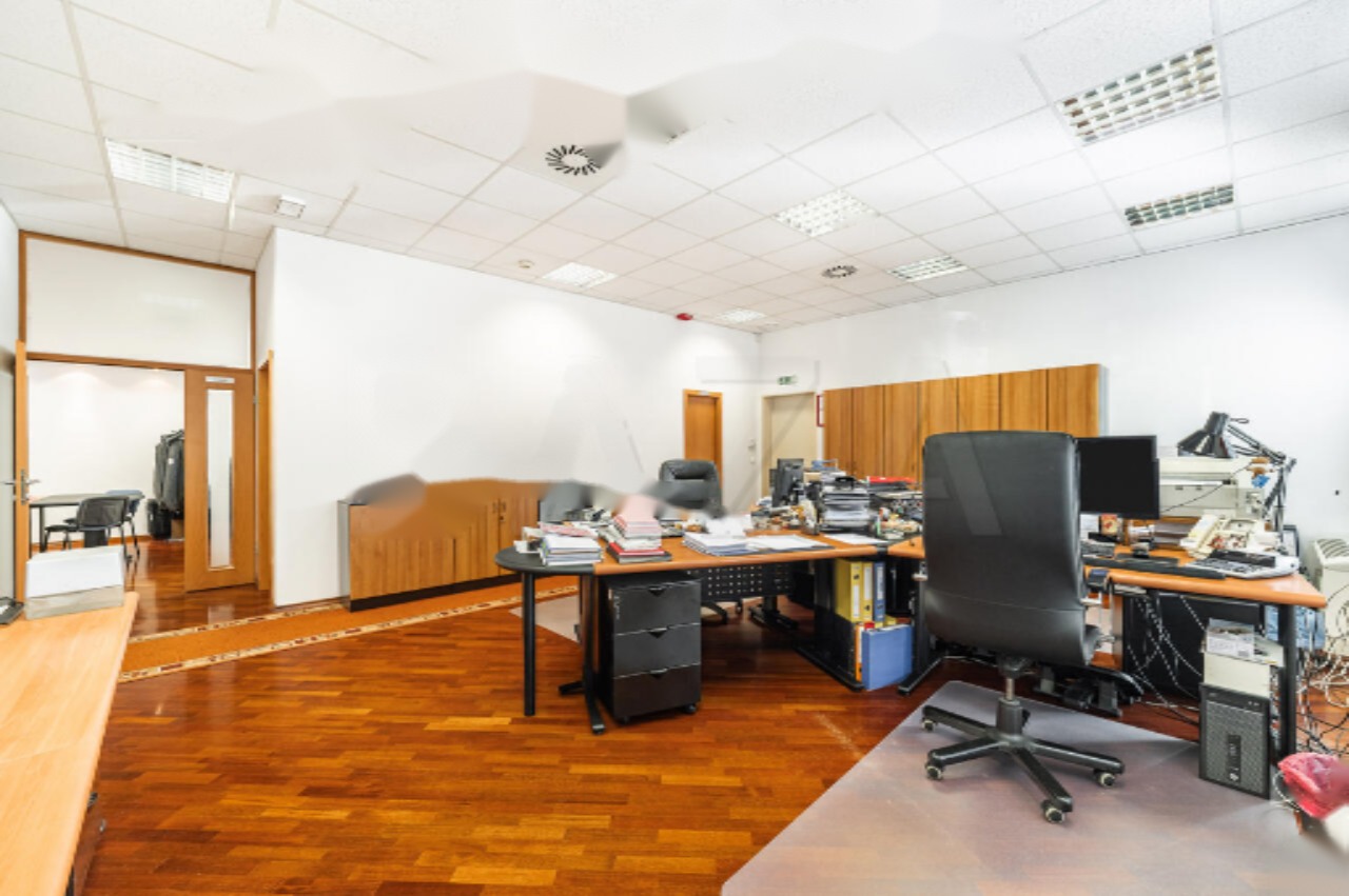 Офис в Любляне, Словения, 113 м² - фото 5