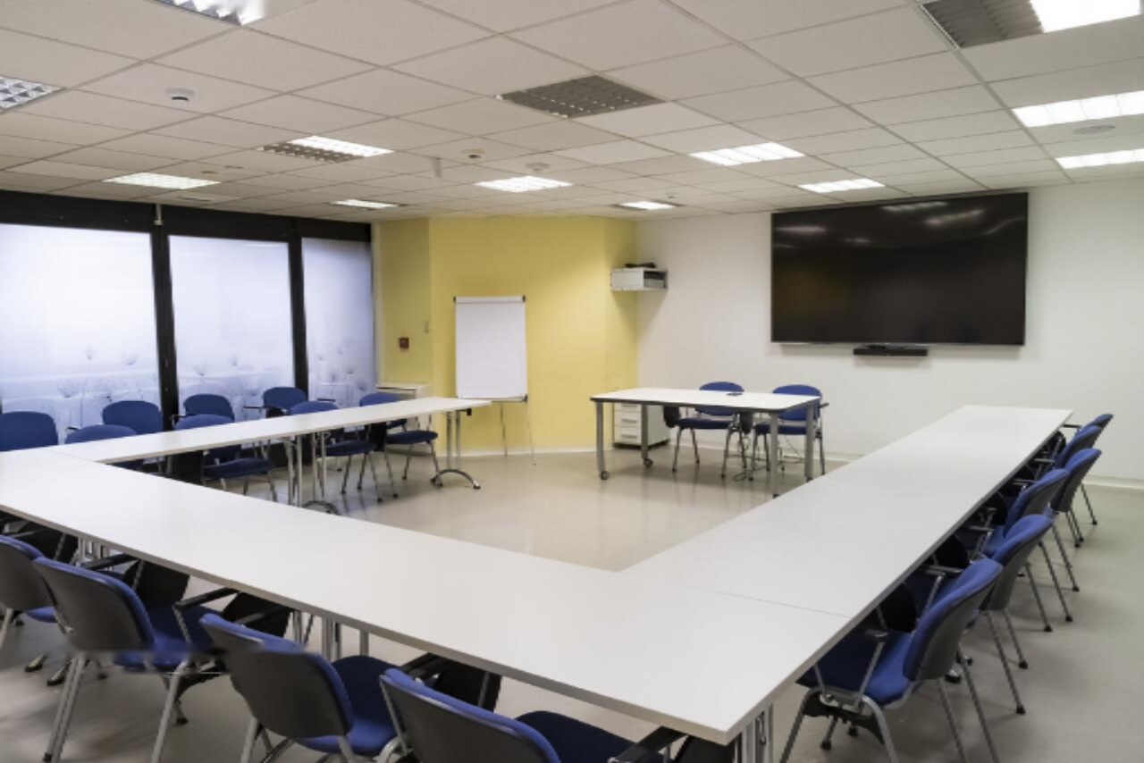 Офис в Любляне, Словения, 2 406 м² - фото 6