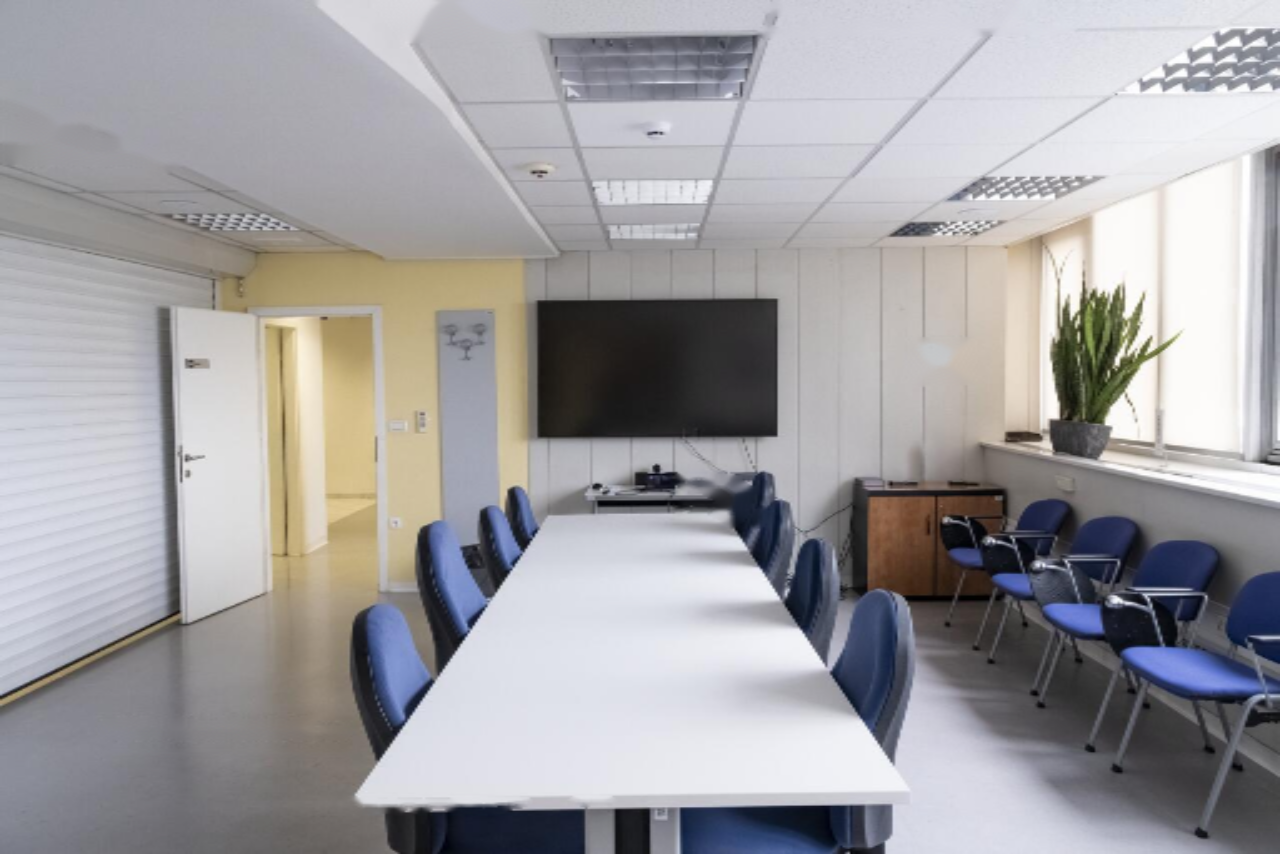 Офис в Любляне, Словения, 2 406 м² - фото 7