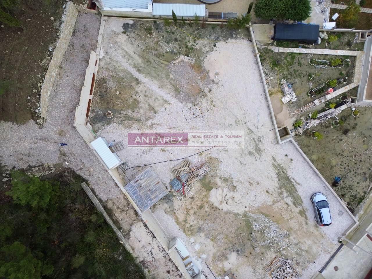 Земля в Херцег-Нови, Черногория, 719 м² - фото 3