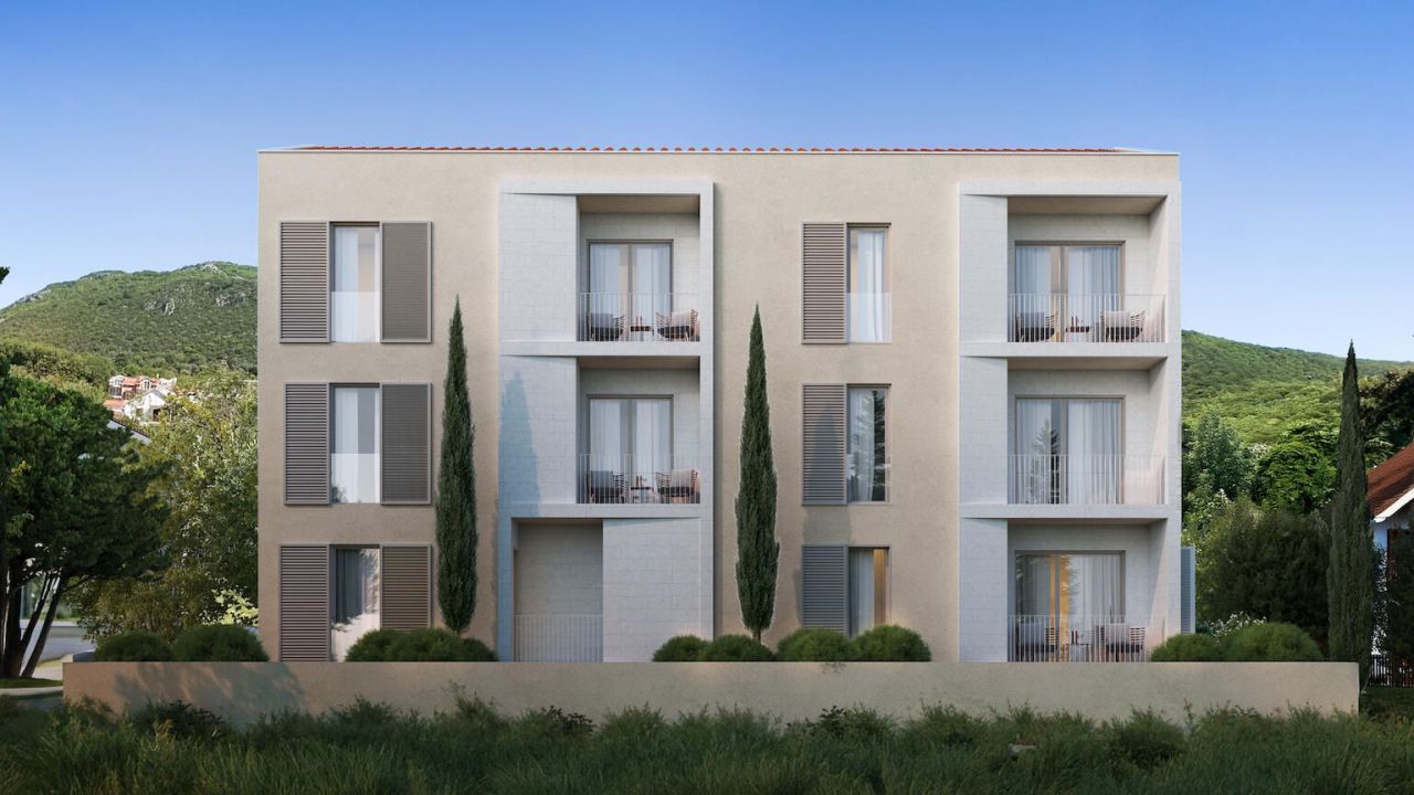 Квартира в Тивате, Черногория, 48 м² - фото 2