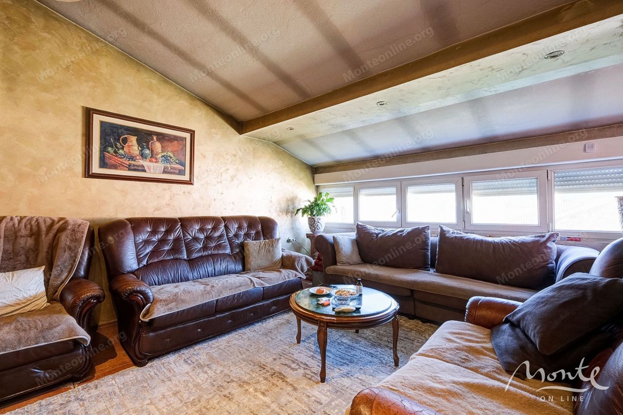 Вилла в Доброте, Черногория, 219 м² - фото 5