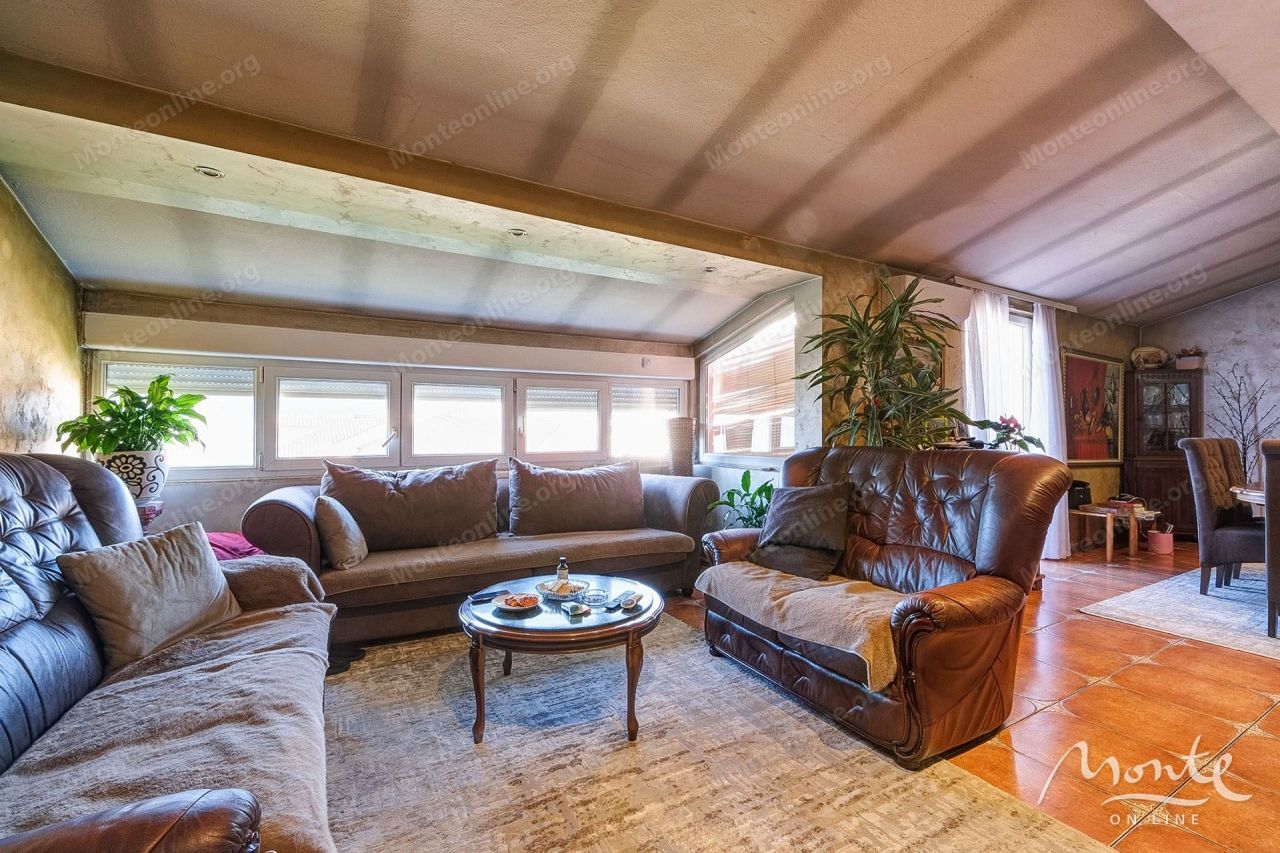 Вилла в Доброте, Черногория, 219 м² - фото 6