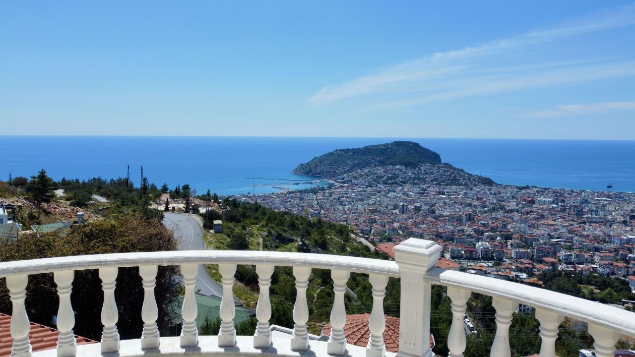 Вилла в Алании, Турция, 250 м² - фото 2