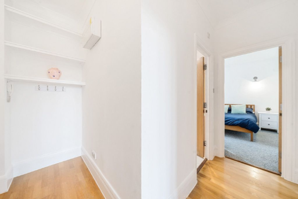 Квартира в Лондоне, Великобритания, 47 м² - фото 2