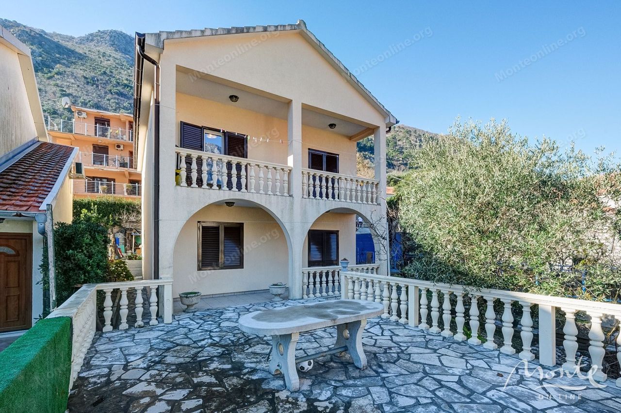 Вилла в Муо, Черногория, 140 м² - фото 2