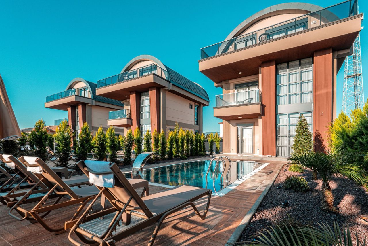 Вилла в Алании, Турция, 300 м² - фото 1