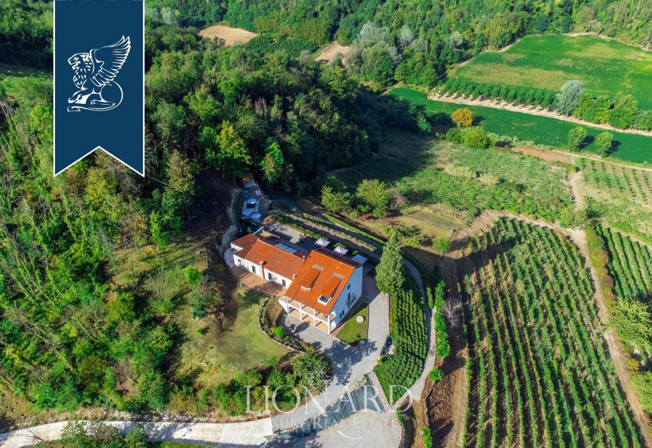 Вилла в Алессандрии, Италия, 600 м² - фото 4