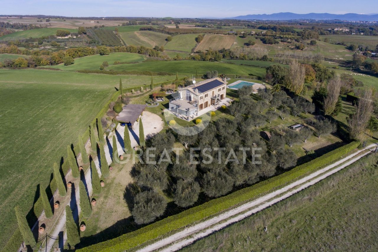 Дом в Витербо, Италия, 437.15 м² - фото 3