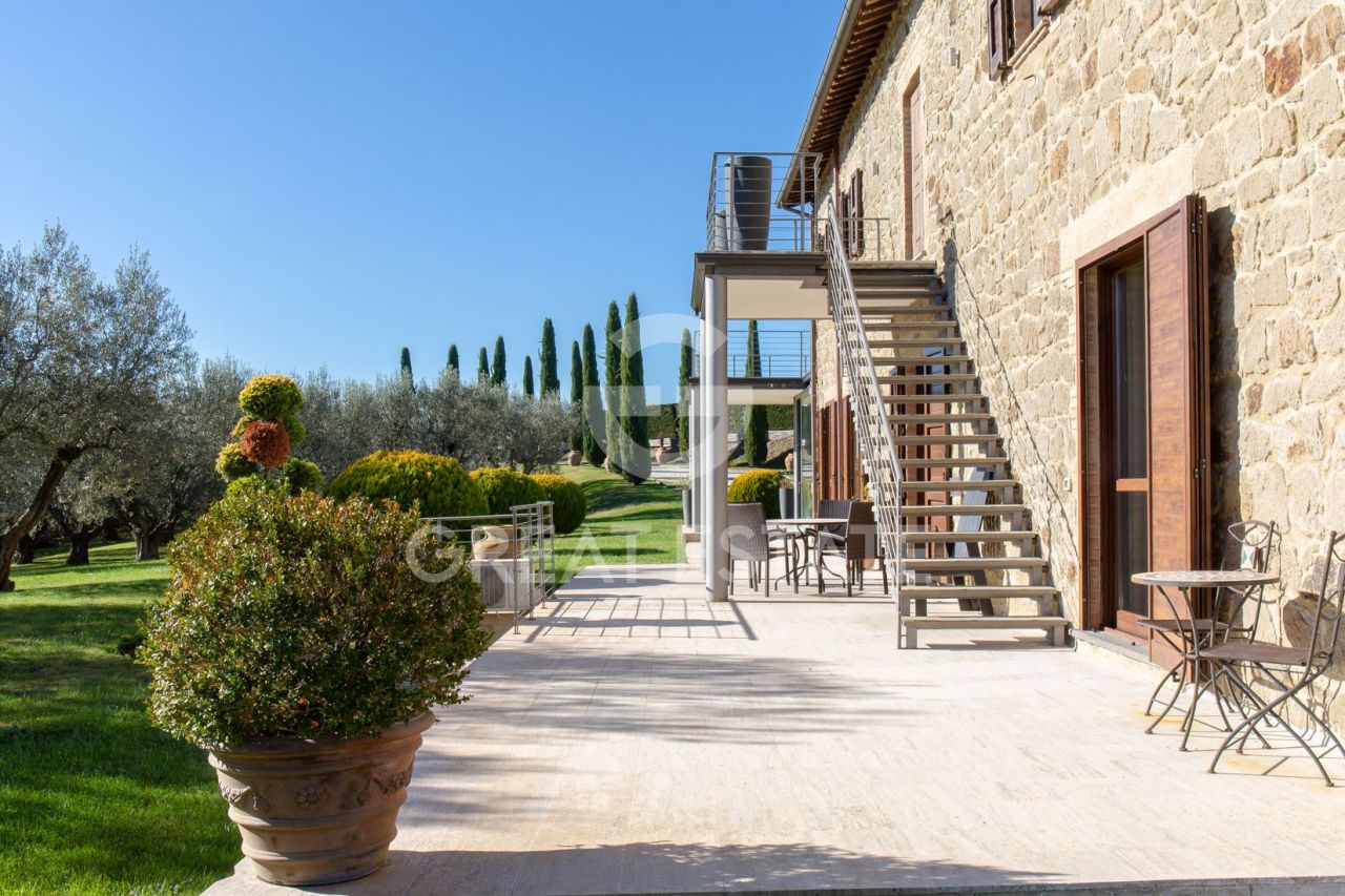 Дом в Витербо, Италия, 437.15 м² - фото 8