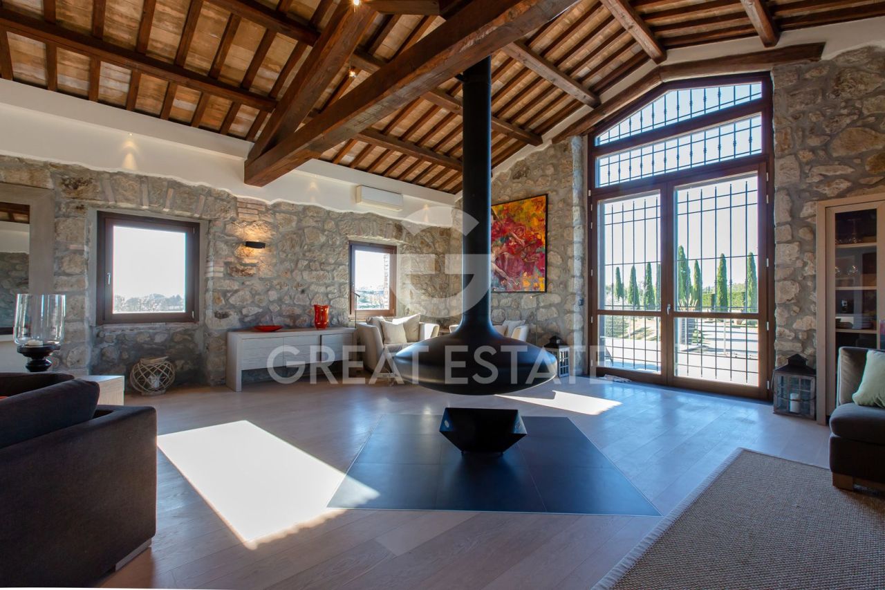 Дом в Витербо, Италия, 437.15 м² - фото 11