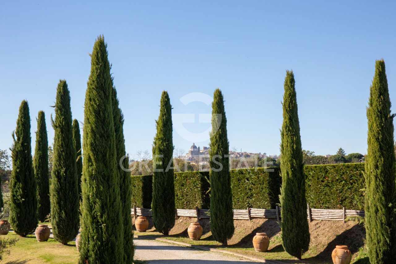 Дом в Витербо, Италия, 437.15 м² - фото 18