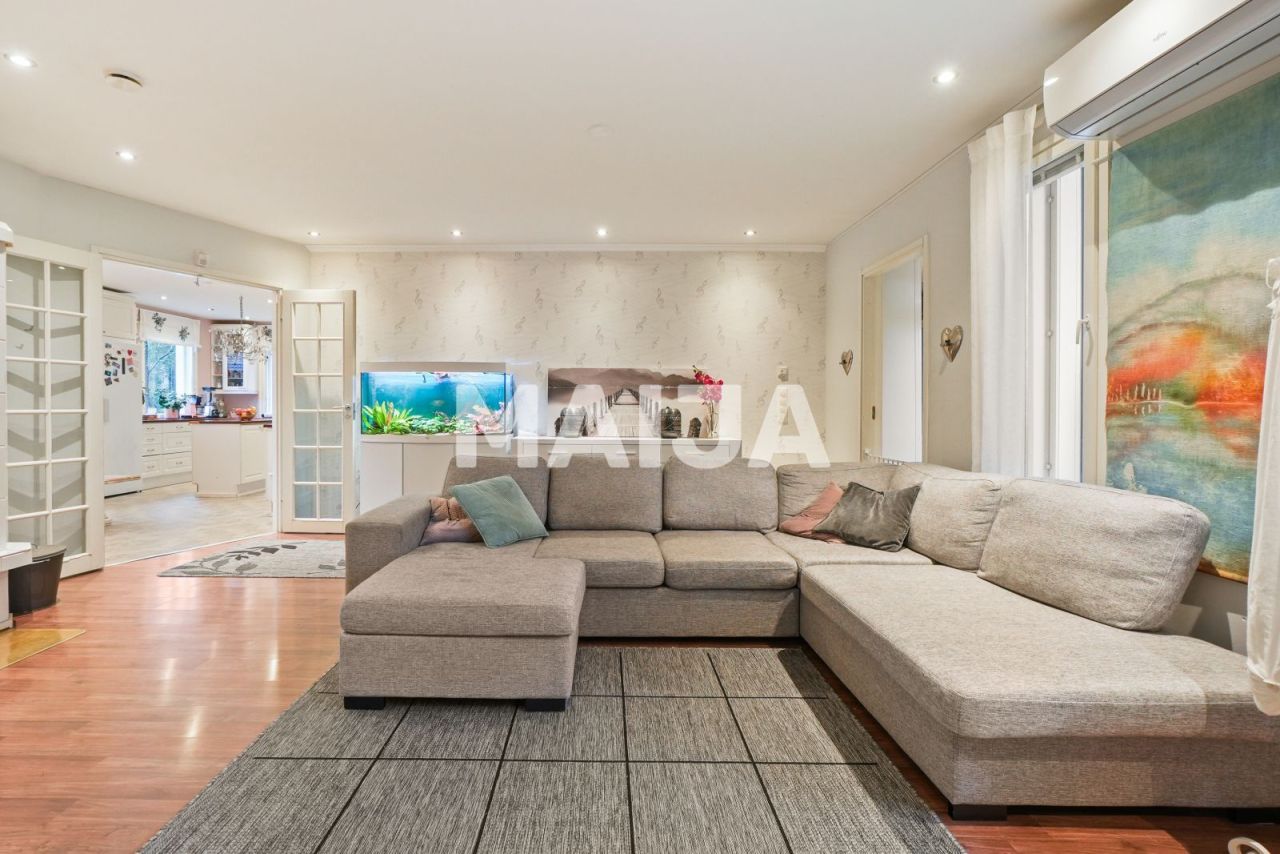 Дом в Лоппи, Финляндия, 185.5 м² - фото 11