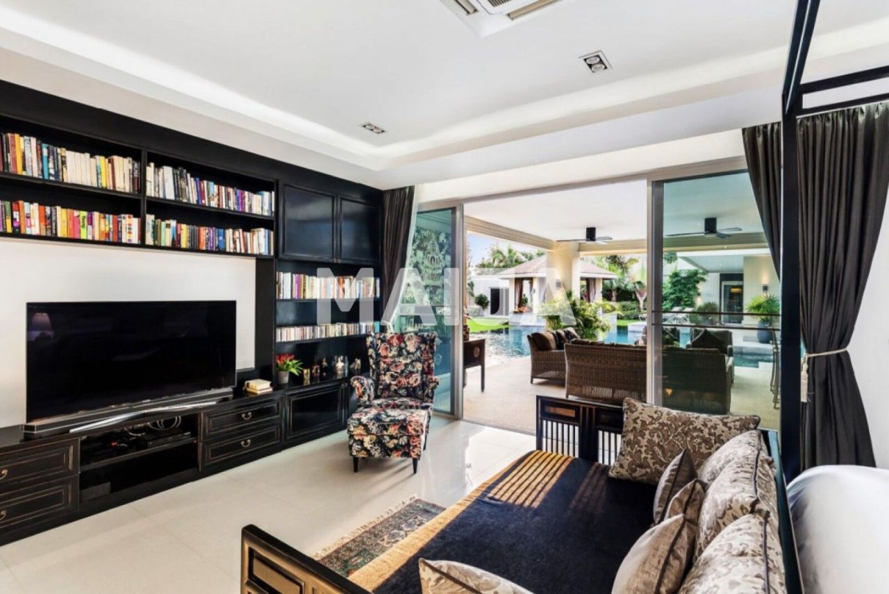 Вилла Bang Lamung, Таиланд, 1 092 м² - фото 16