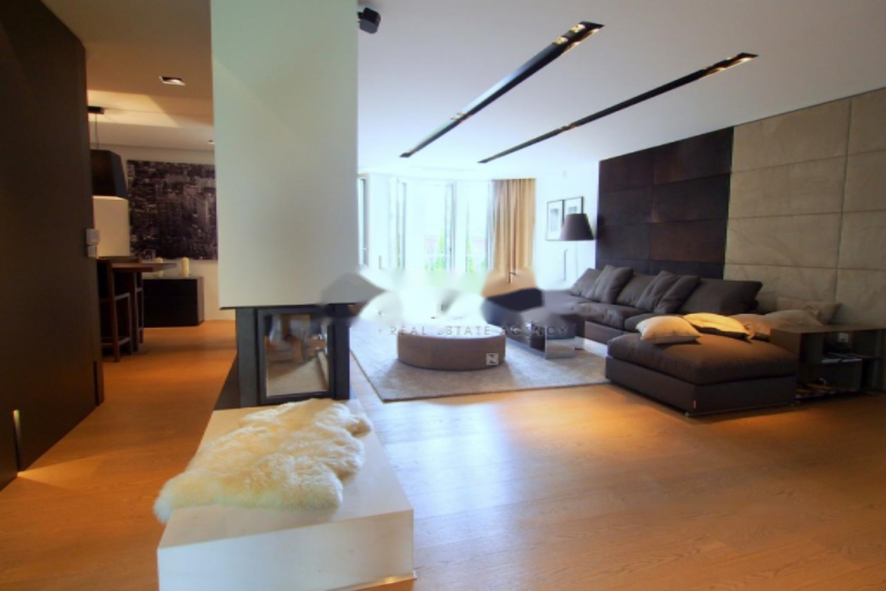 Дом в Любляне, Словения, 489 м² - фото 1