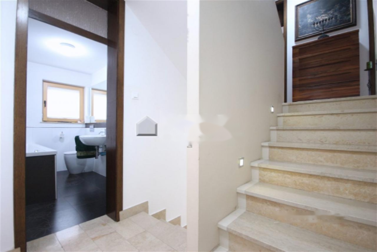 Дом в Любляне, Словения, 313 м² - фото 17