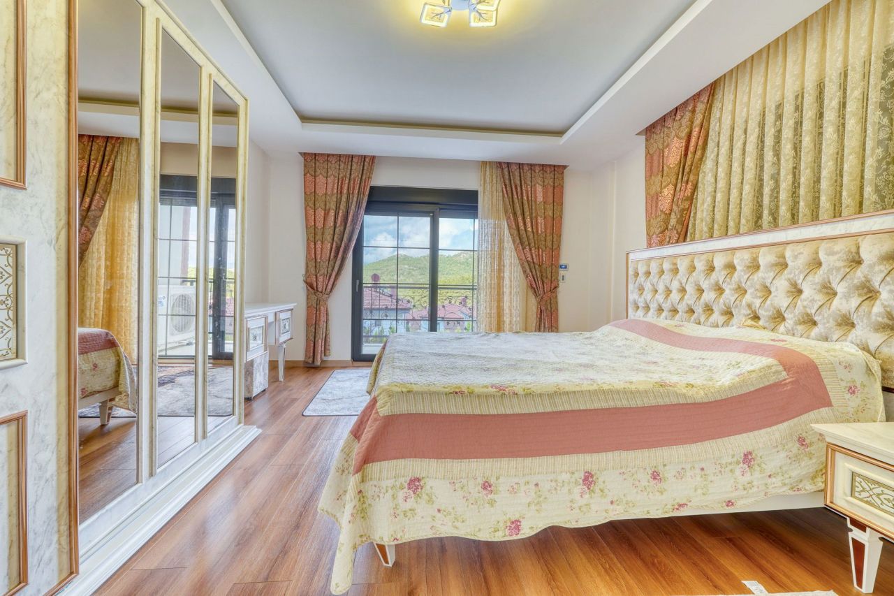 Апартаменты в Алании, Турция, 250 м² - фото 17