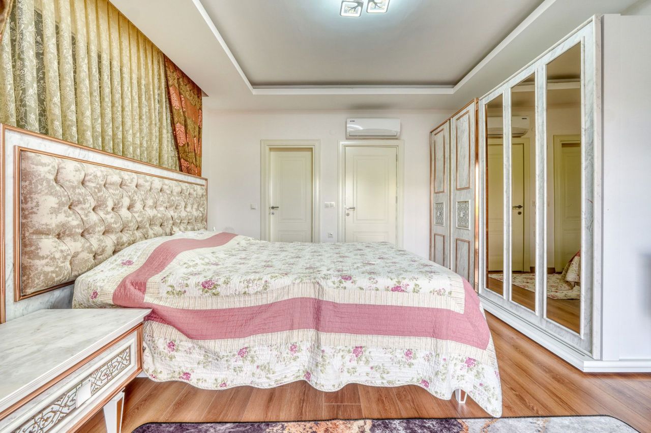 Апартаменты в Алании, Турция, 250 м² - фото 18