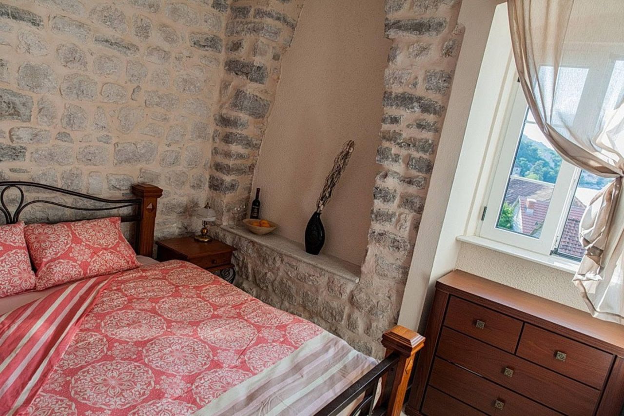 Квартира в Которе, Черногория, 54 м² - фото 14