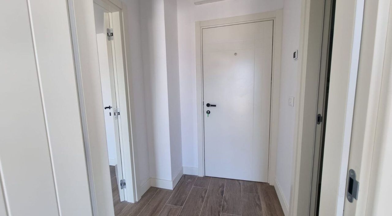 Квартира в Тивате, Черногория, 48 м² - фото 2