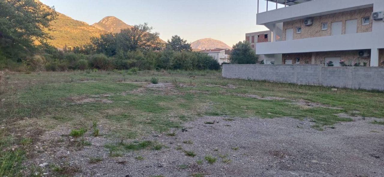 Земля в Сутоморе, Черногория, 820 м² - фото 1