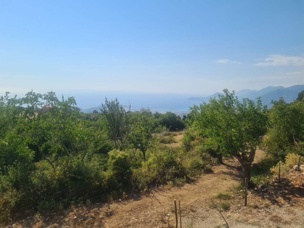 Земля в Баре, Черногория, 1 500 м² - фото 1