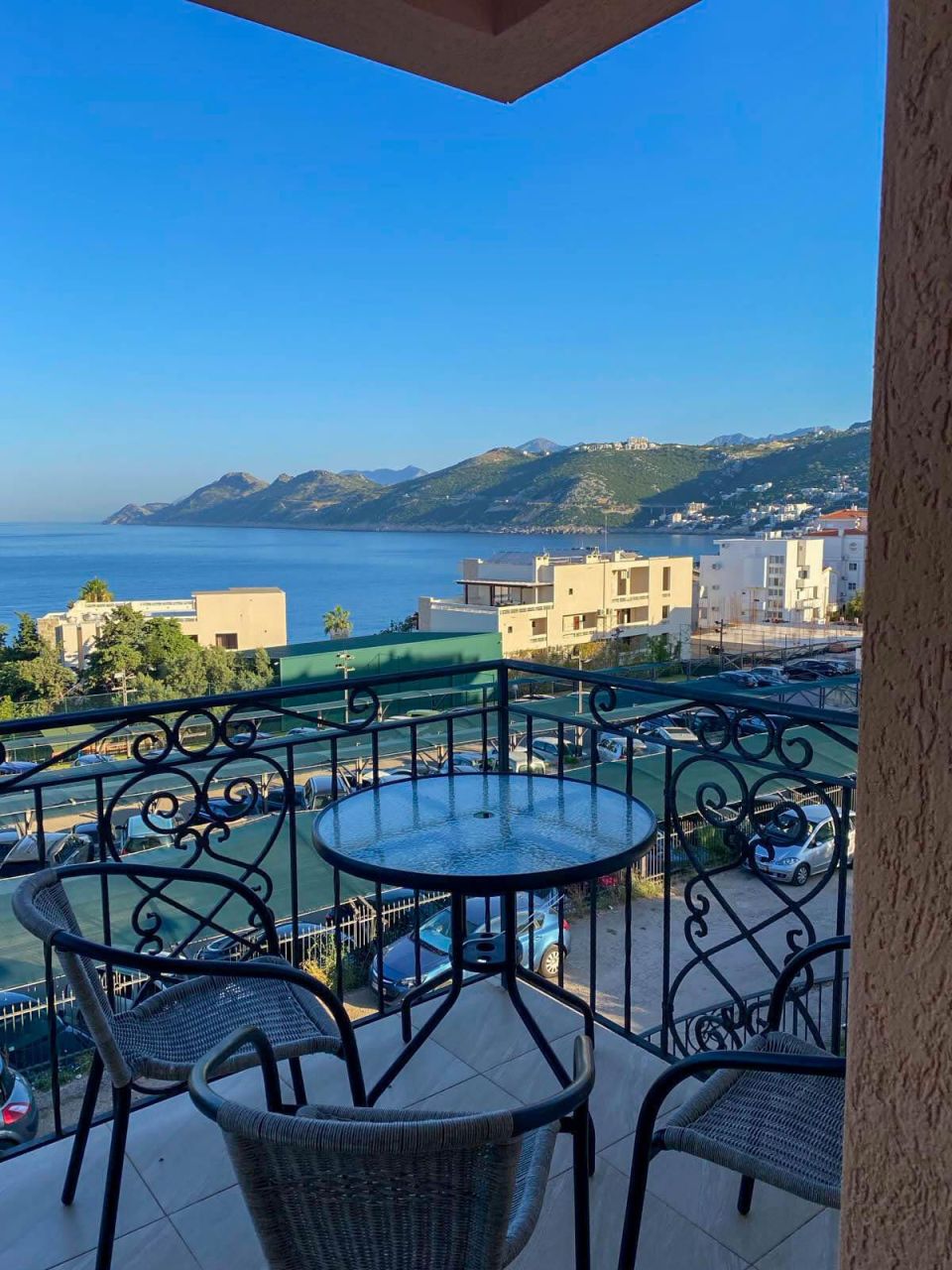 Квартира в Добра Воде, Черногория, 78 м² - фото 1