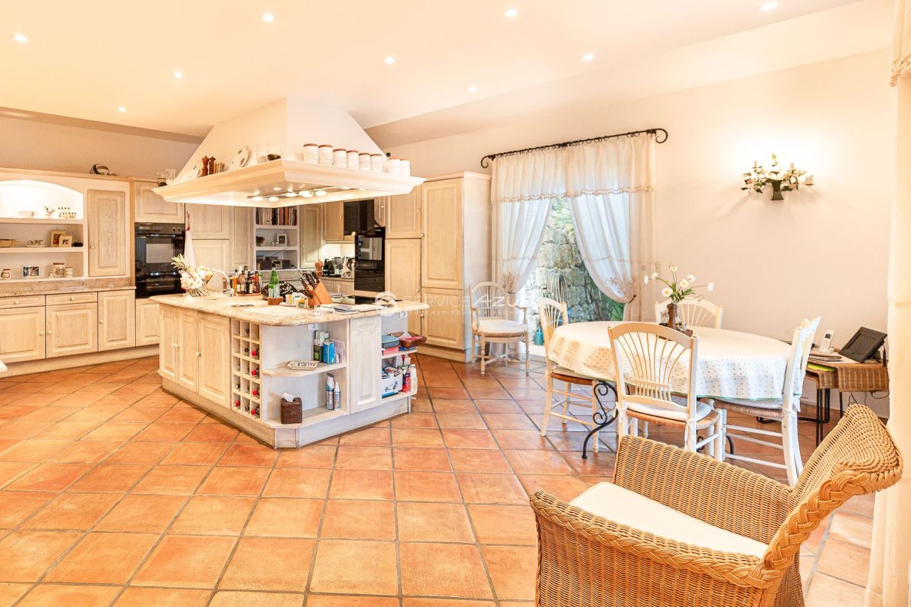 Вилла в Антибе, Франция, 400 м² - фото 11