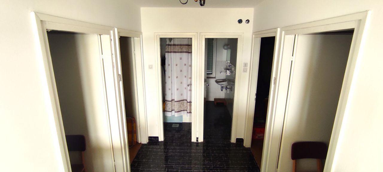 Отель, гостиница Dramalj, Хорватия, 300 м² - фото 19